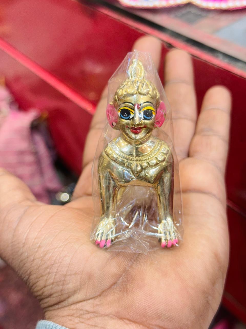 2no Ashtdhatu ki Balradharani smile face in blue eyes